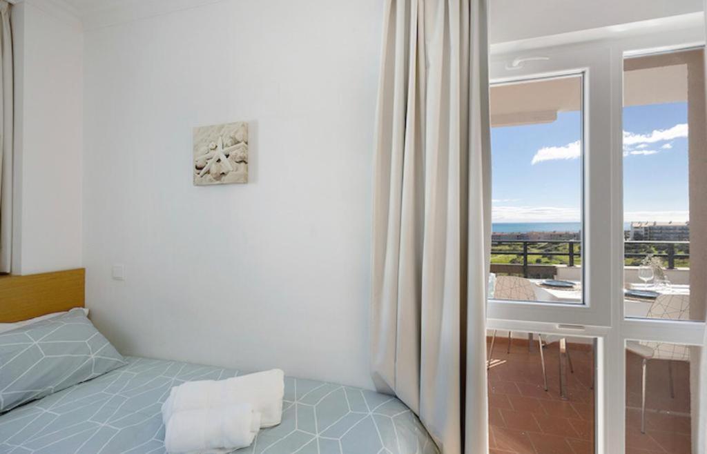 Cozy Apartment With Seaview 300M From The Beach Portimao Bagian luar foto